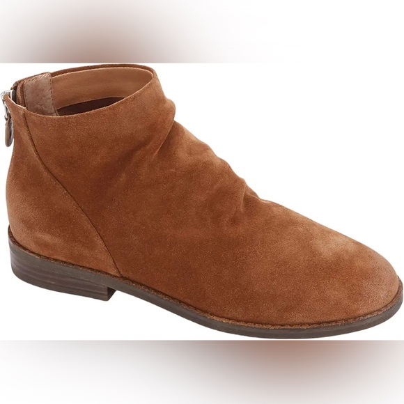 New Gentle Souls by Kenneth Cole Emma Suede Bootie Size 7 - Picture 1 of 7